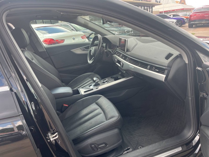 Audi A4 Vehicle Image 10
