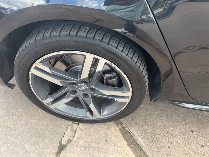 Audi A4 Vehicle Image 11