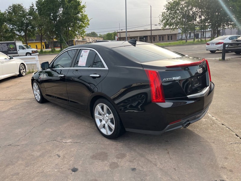 Cadillac ATS Sedan Vehicle Image 05