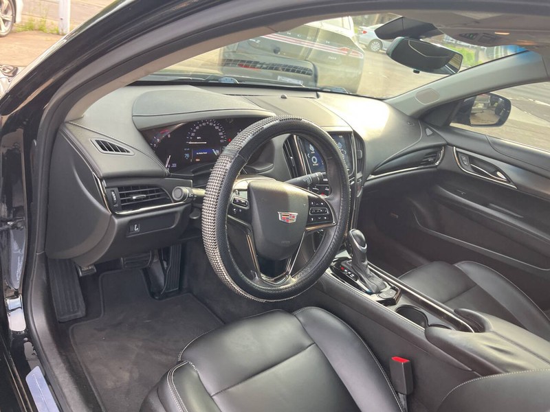 Cadillac ATS Sedan Vehicle Image 07