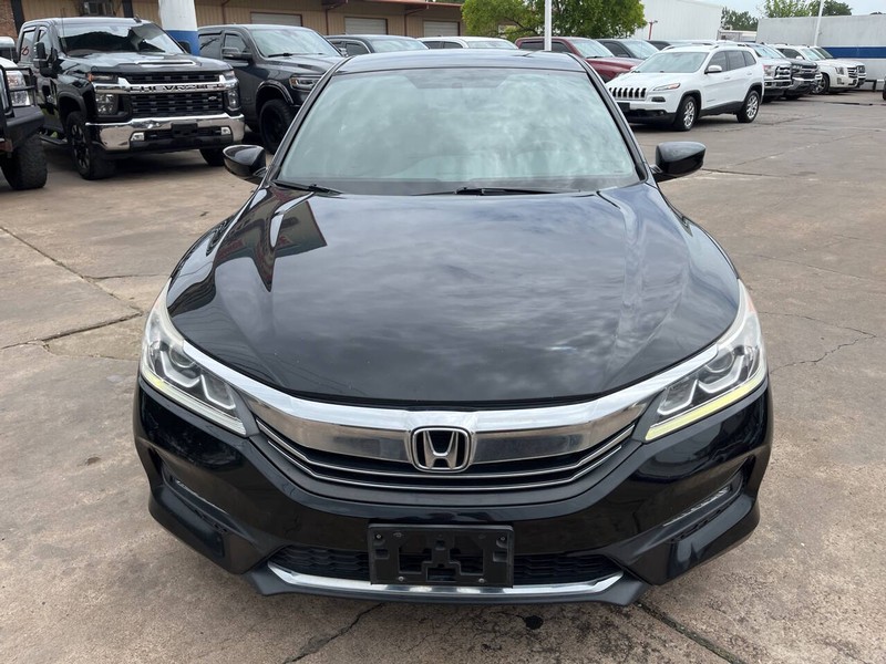 Honda Accord Sedan Vehicle Image 02