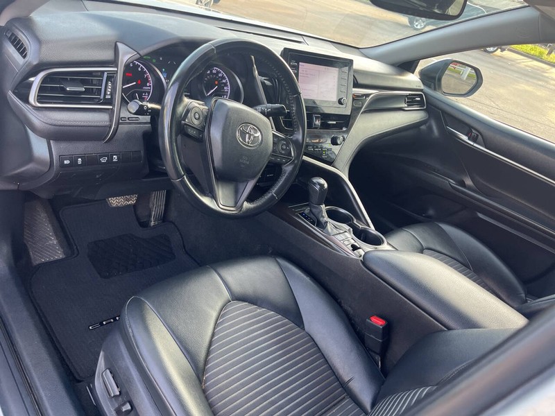 Toyota Camry Vehicle Image 07
