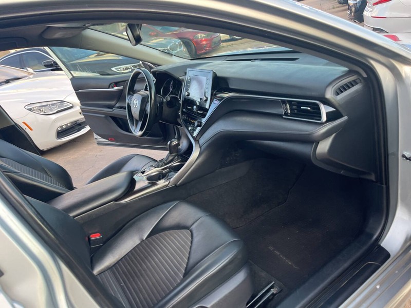 Toyota Camry Vehicle Image 20