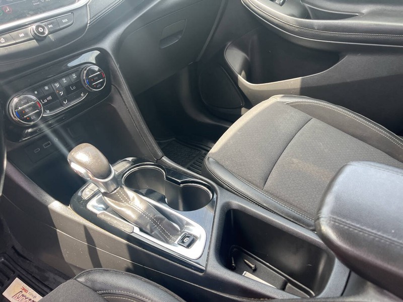 Buick Encore GX Vehicle Image 10
