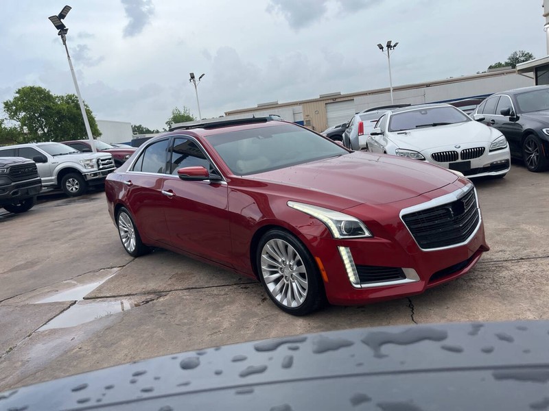 Cadillac CTS Sedan Vehicle Image 02