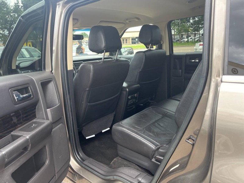 Ford Flex Vehicle Image 14
