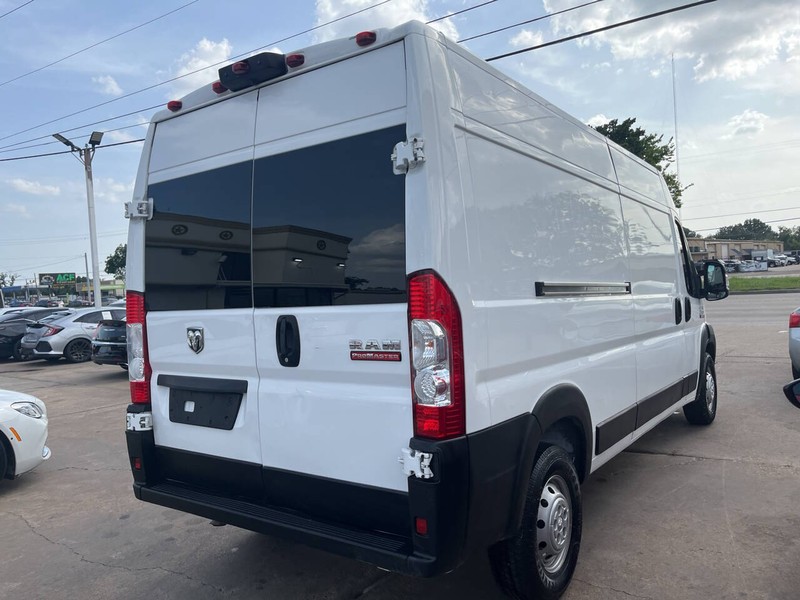 Ram ProMaster Cargo Van Vehicle Image 04