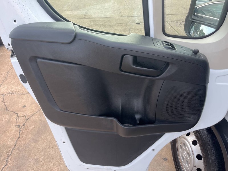 Ram ProMaster Cargo Van Vehicle Image 08