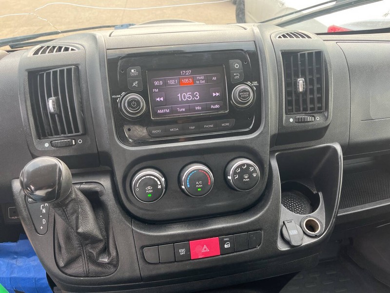 Ram ProMaster Cargo Van Vehicle Image 16