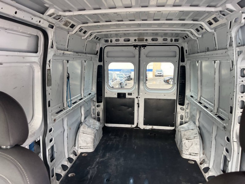 Ram ProMaster Cargo Van Vehicle Image 18
