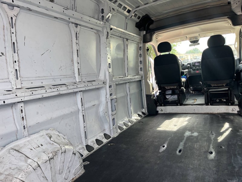 Ram ProMaster Cargo Van Vehicle Image 21