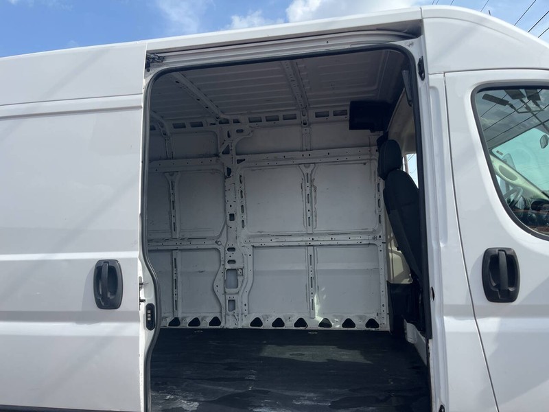 Ram ProMaster Cargo Van Vehicle Image 22