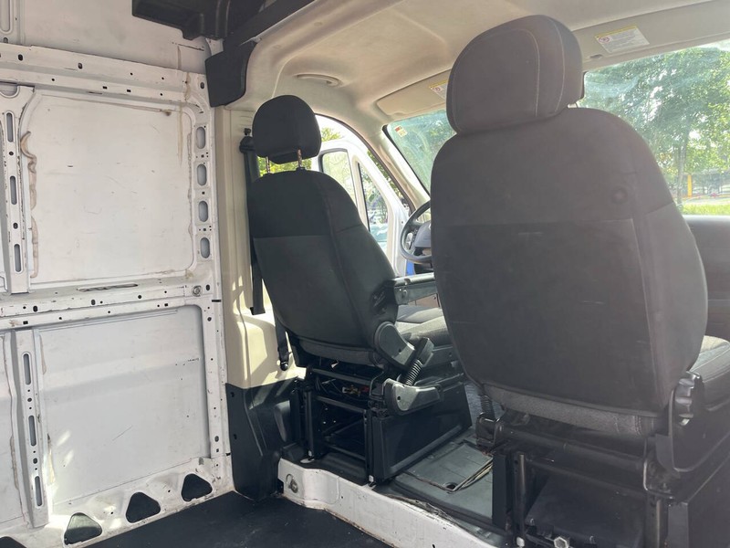 Ram ProMaster Cargo Van Vehicle Image 26