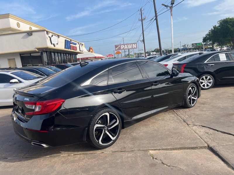 Honda Accord Sedan Vehicle Image 04