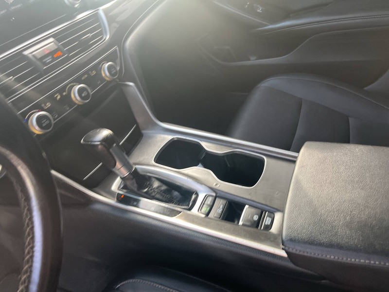 Honda Accord Sedan Vehicle Image 14