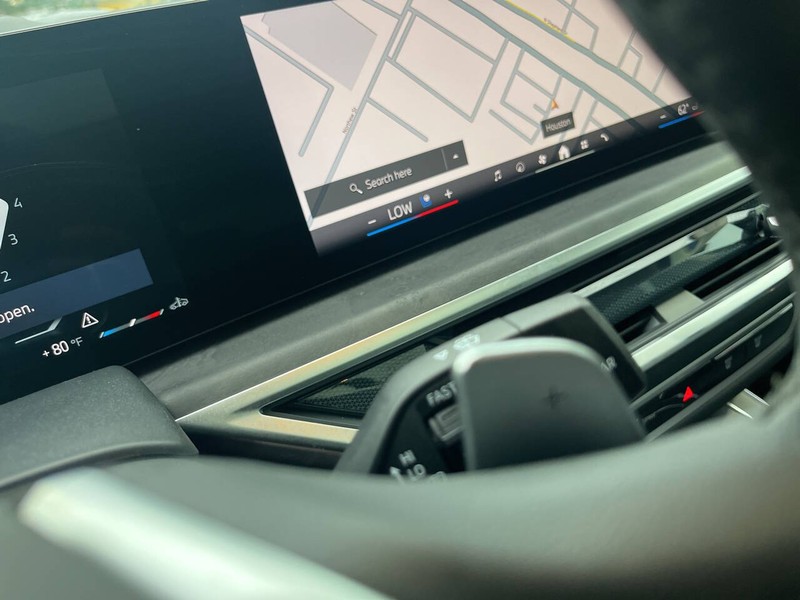 BMW X7 Vehicle Image 13