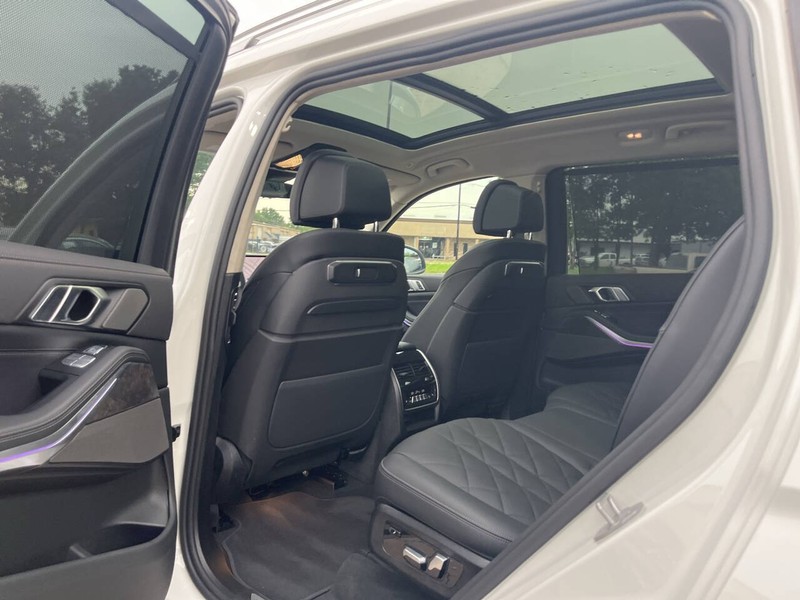 BMW X7 Vehicle Image 19