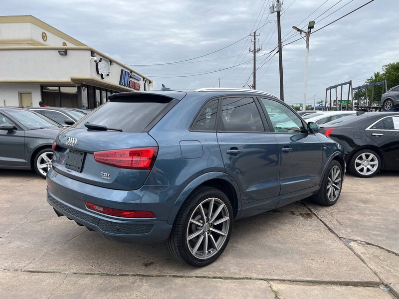 Audi Q3 Vehicle Image 04