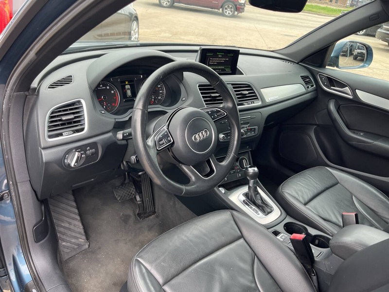 Audi Q3 Vehicle Image 07