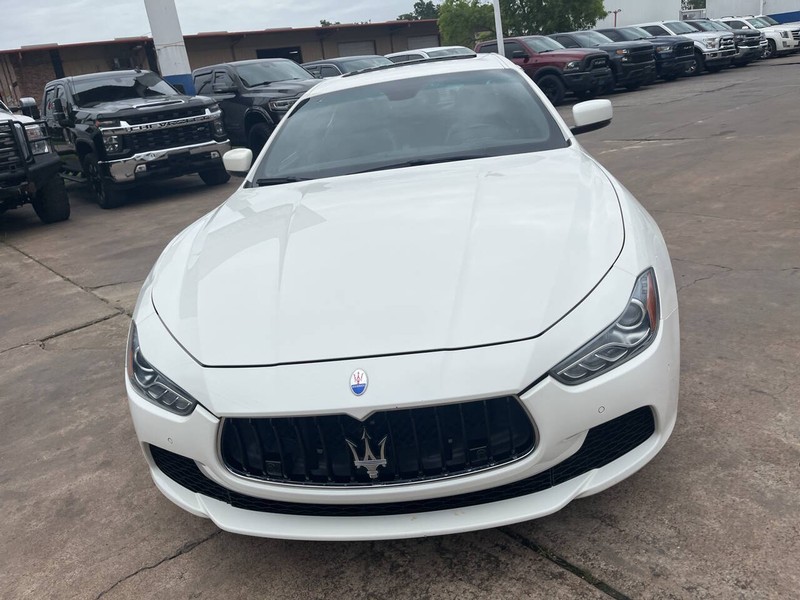 Maserati Ghibli Vehicle Image 02