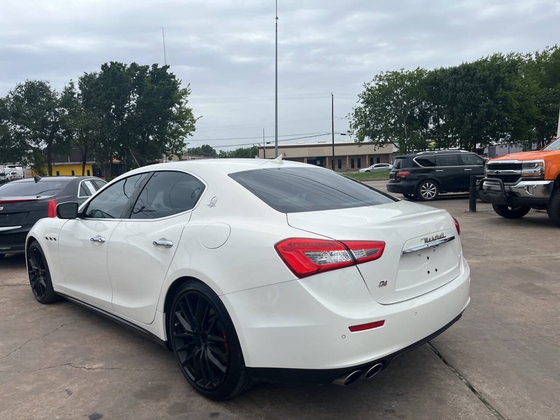 Maserati Ghibli Vehicle Image 05