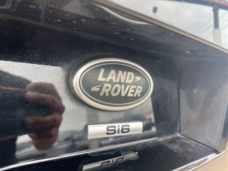 Land Rover Discovery Vehicle Image 06