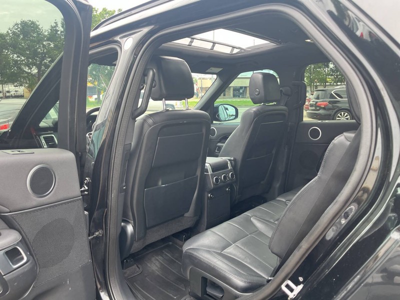 Land Rover Discovery Vehicle Image 20