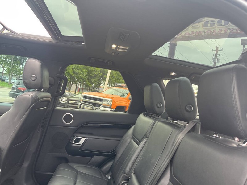 Land Rover Discovery Vehicle Image 22