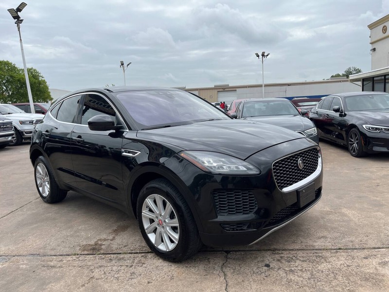 Jaguar E-PACE Vehicle Image 03