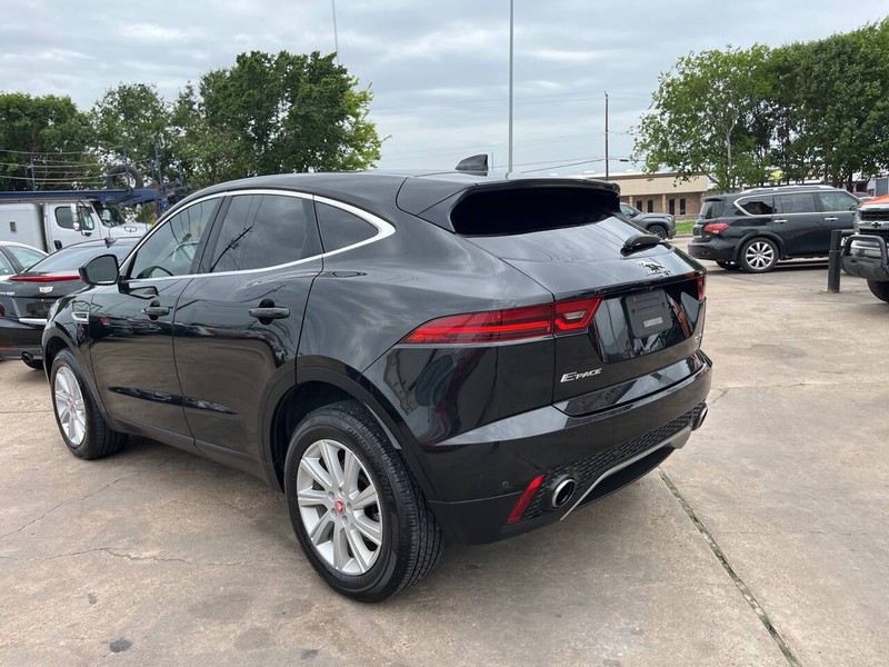 Jaguar E-PACE Vehicle Image 07