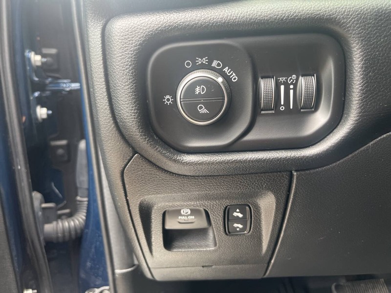Ram 1500 Vehicle Image 10