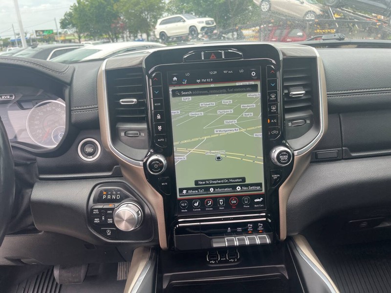 Ram 1500 Vehicle Image 12