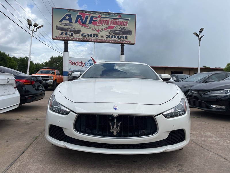 Maserati Ghibli Vehicle Image 02