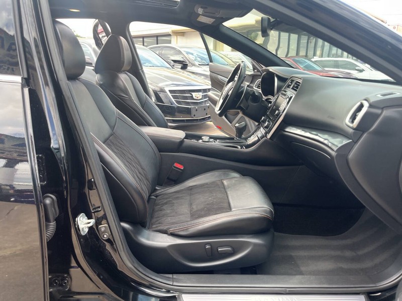 Nissan Maxima Vehicle Image 20