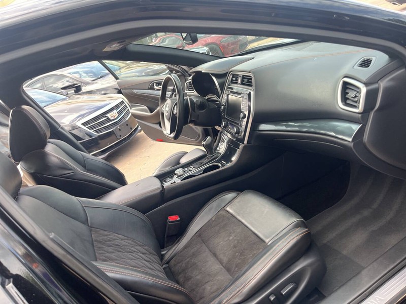 Nissan Maxima Vehicle Image 21