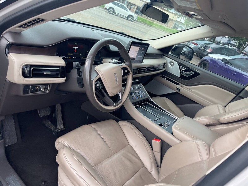 Lincoln Aviator Vehicle Image 06
