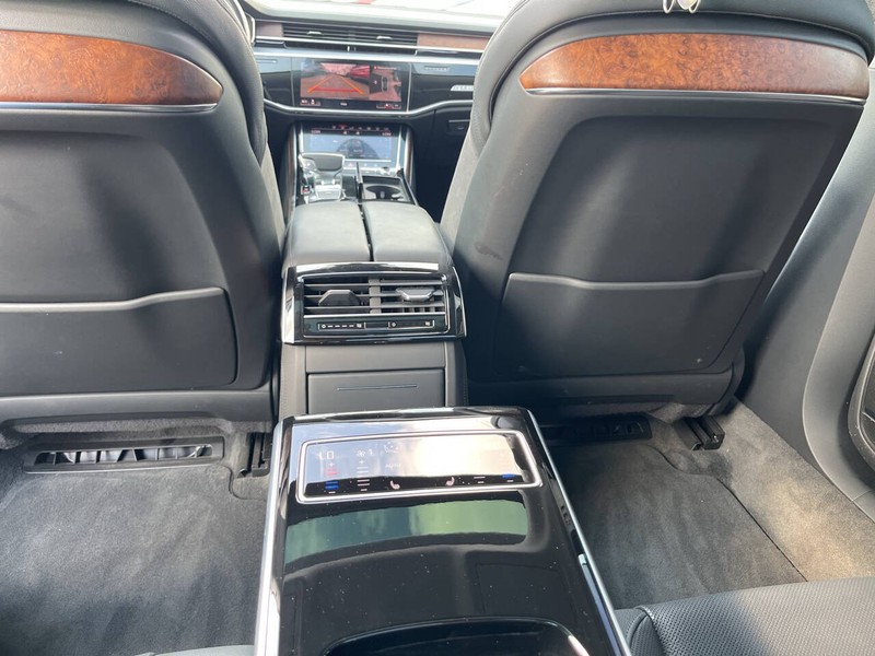 Audi A8 Vehicle Image 12