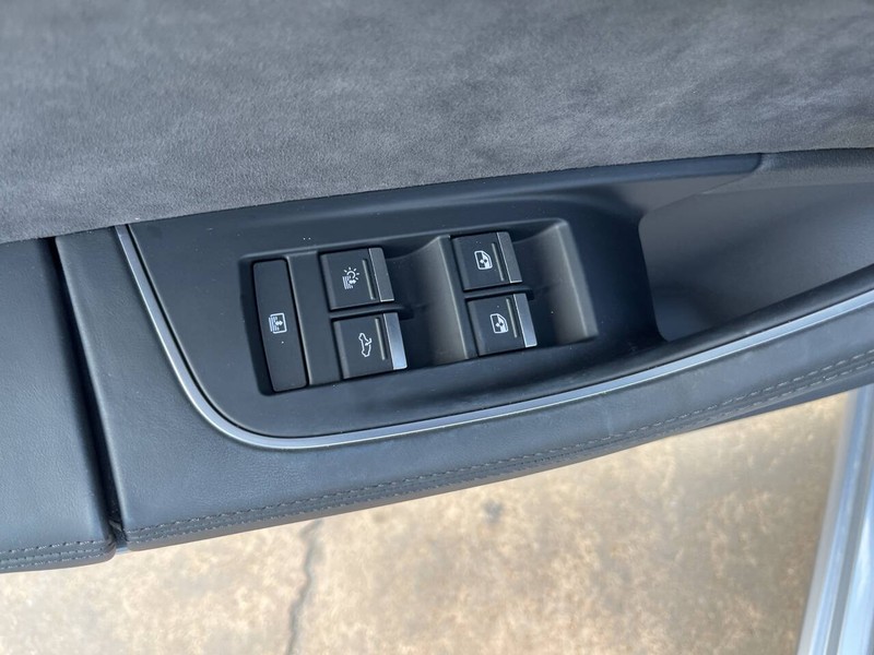 Audi A8 Vehicle Image 13