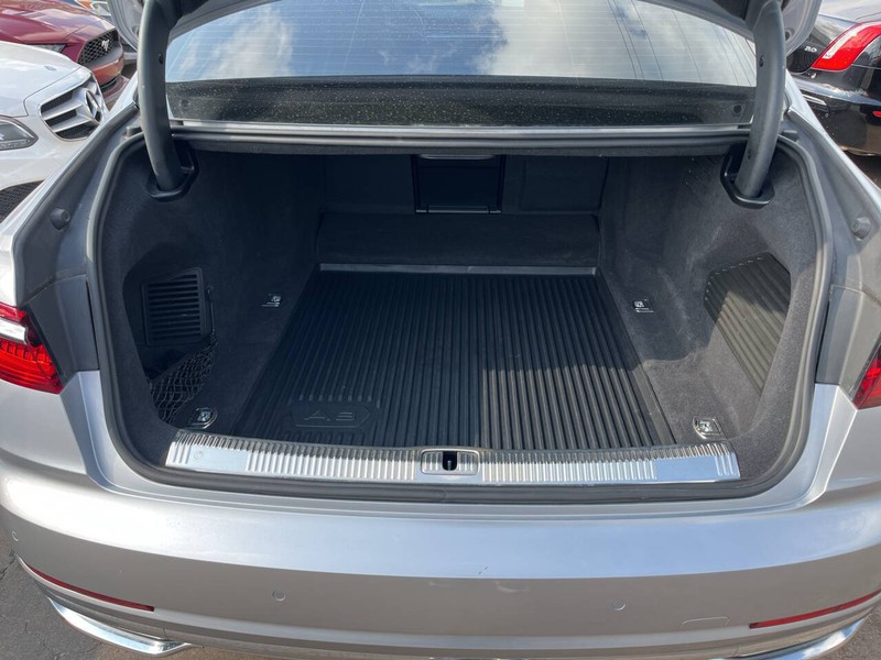 Audi A8 Vehicle Image 15