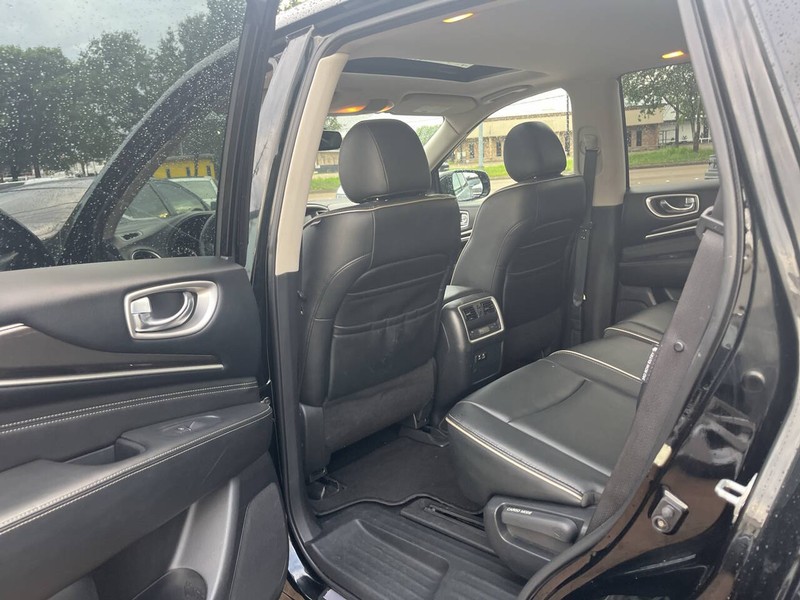 INFINITI QX60 Vehicle Image 16