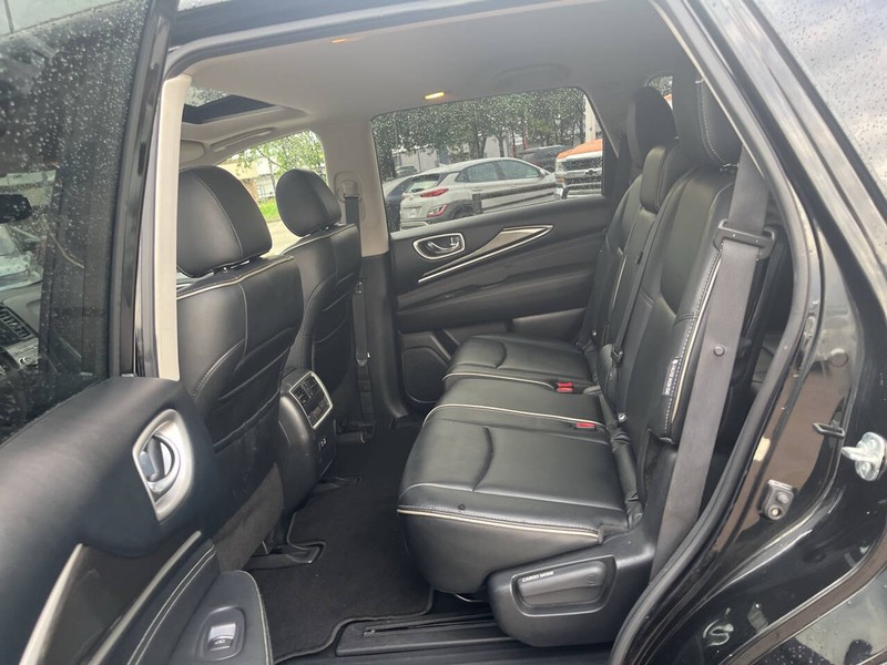 INFINITI QX60 Vehicle Image 18