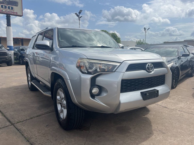 Toyota 4Runner Vehicle Image 08
