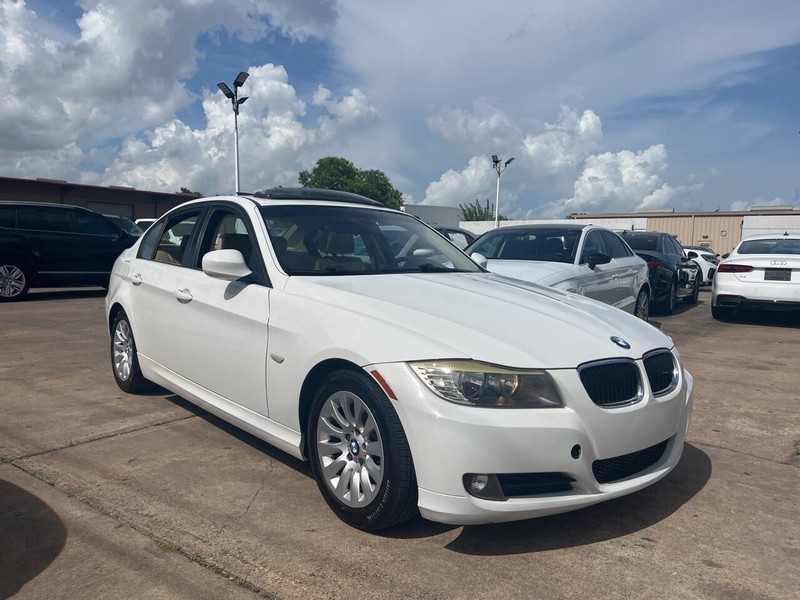 BMW 3 Series Vehicle Image 06