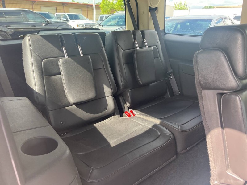 Ford Flex Vehicle Image 12