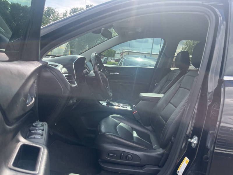 Chevrolet Equinox Vehicle Image 03