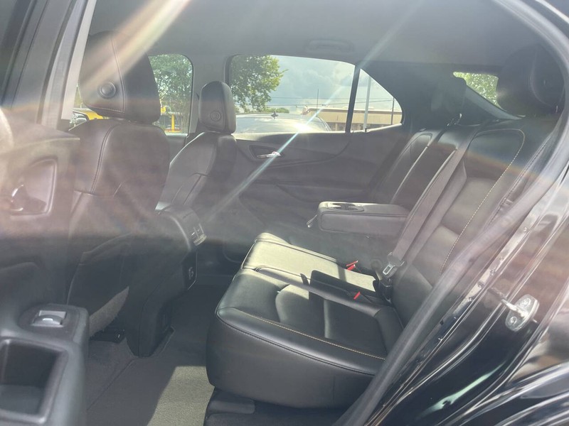 Chevrolet Equinox Vehicle Image 05