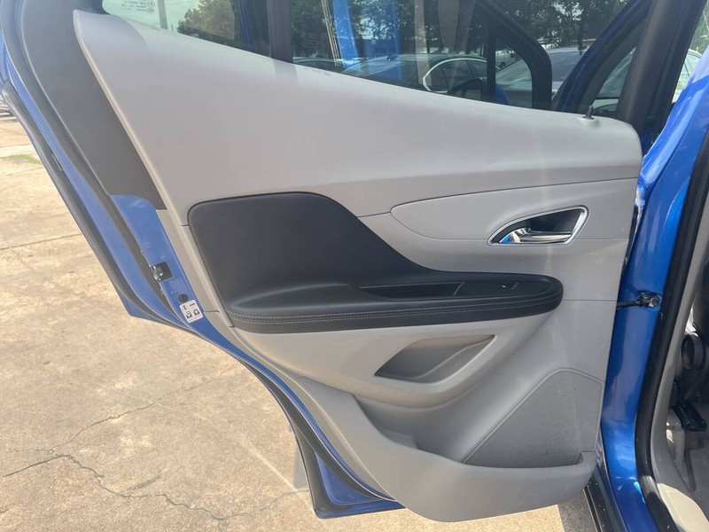 Buick Encore Vehicle Image 11