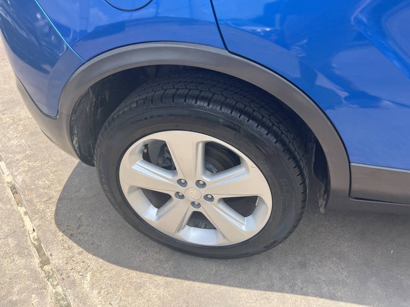 Buick Encore Vehicle Image 17