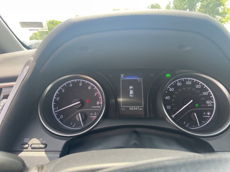 Toyota Camry Vehicle Image 14