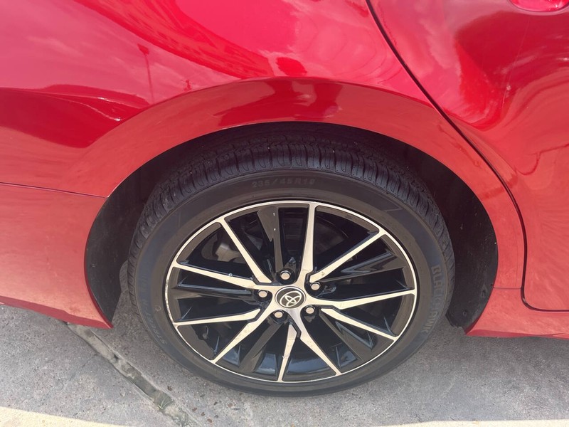 Toyota Camry Vehicle Image 23